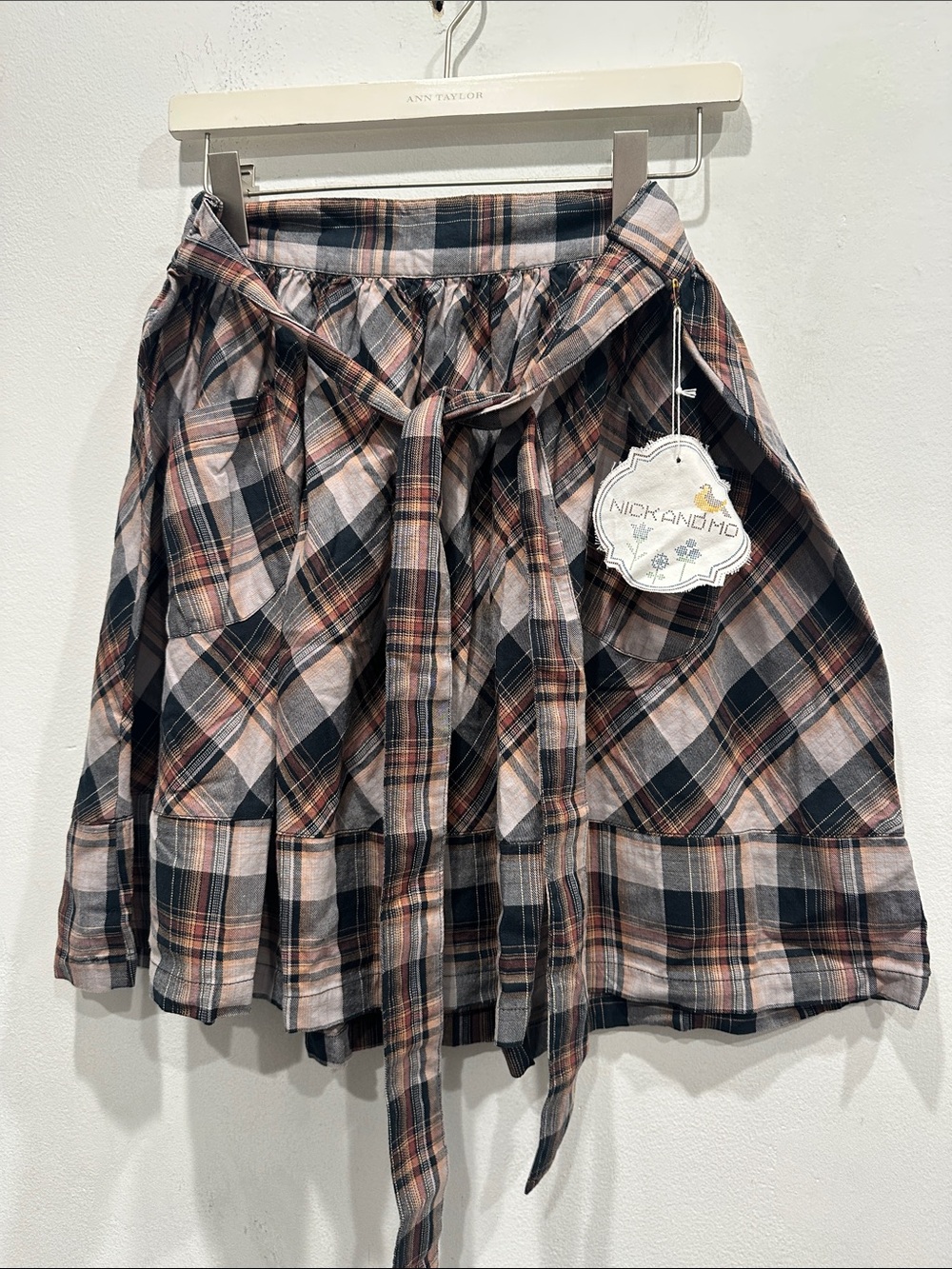 Nick & Mo plaid tiered flounce prairie style skirt tartan medium NWT